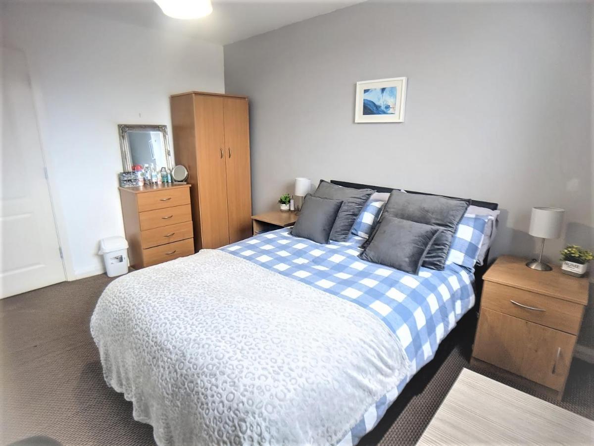 Large 3 Bedrooms In Liverpool City Centre, Free Parking Exteriör bild