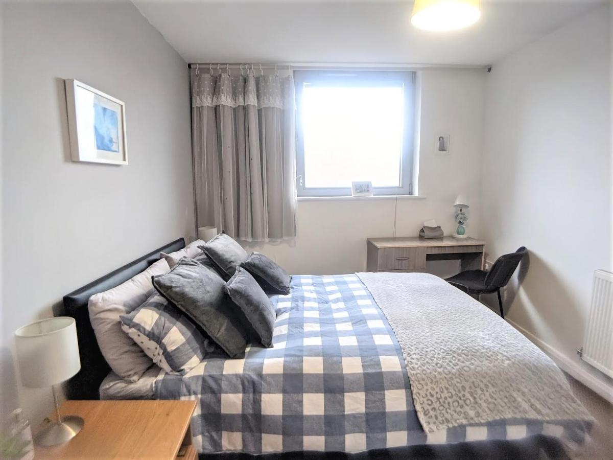 Large 3 Bedrooms In Liverpool City Centre, Free Parking Exteriör bild
