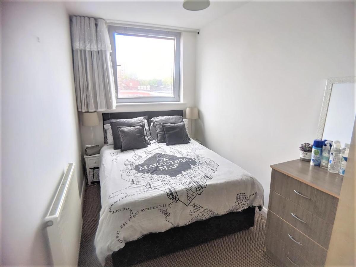 Large 3 Bedrooms In Liverpool City Centre, Free Parking Exteriör bild