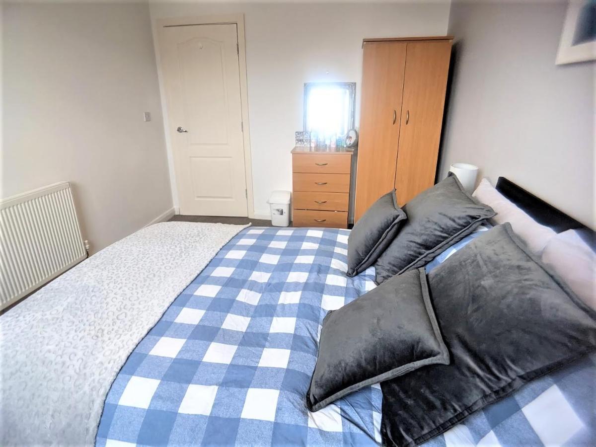 Large 3 Bedrooms In Liverpool City Centre, Free Parking Exteriör bild