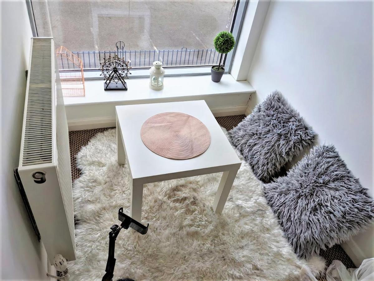 Large 3 Bedrooms In Liverpool City Centre, Free Parking Exteriör bild